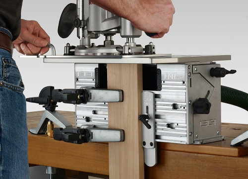 Leigh_FMTPro_routing_inline_tenon_hand_P1140394_1500px