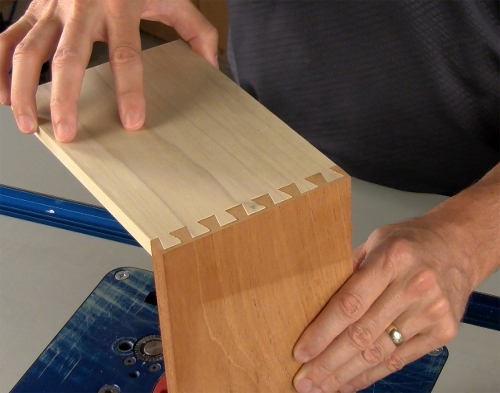 Leigh_RTJ400_how_to_rout_half-blind_dovetails_10_Vid_FF_1500px