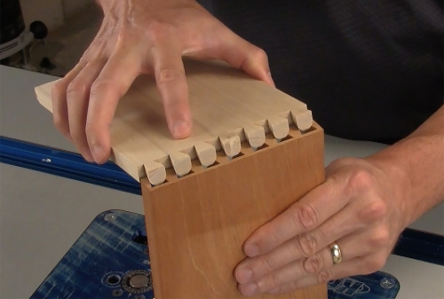 Leigh_RTJ400_how_to_rout_half-blind_dovetails_9_Vid_FF_1500px